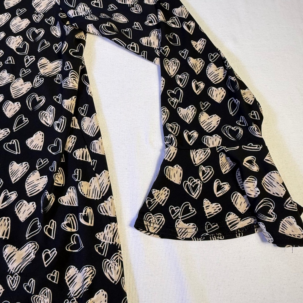 Susan Graver Black Heart Print Mock Neck Bell Sleeve Tunic Top M Stretch comfort - Picture 8 of 10